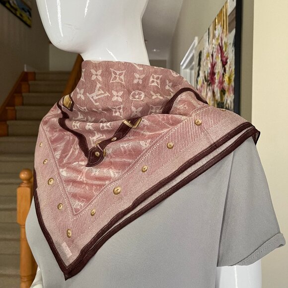 Louis Vuitton Small Cotton Scarf - Picture 6 of 14